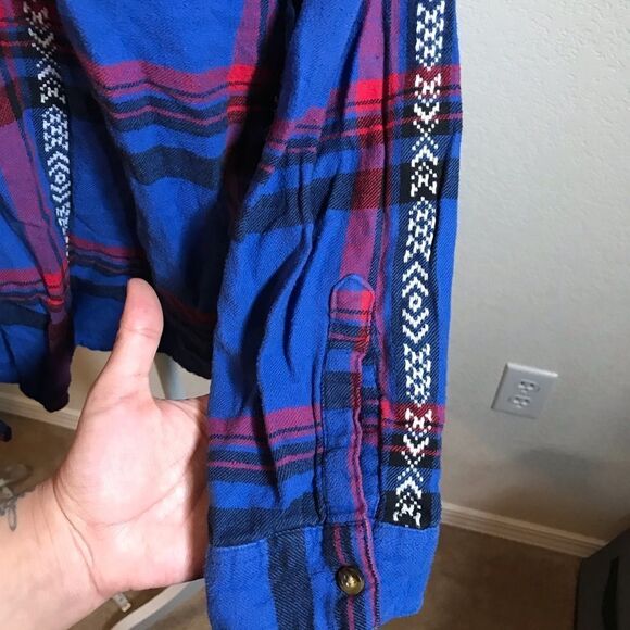 BDG urban outfitters embroidered plaid button up - Picture 4 of 6